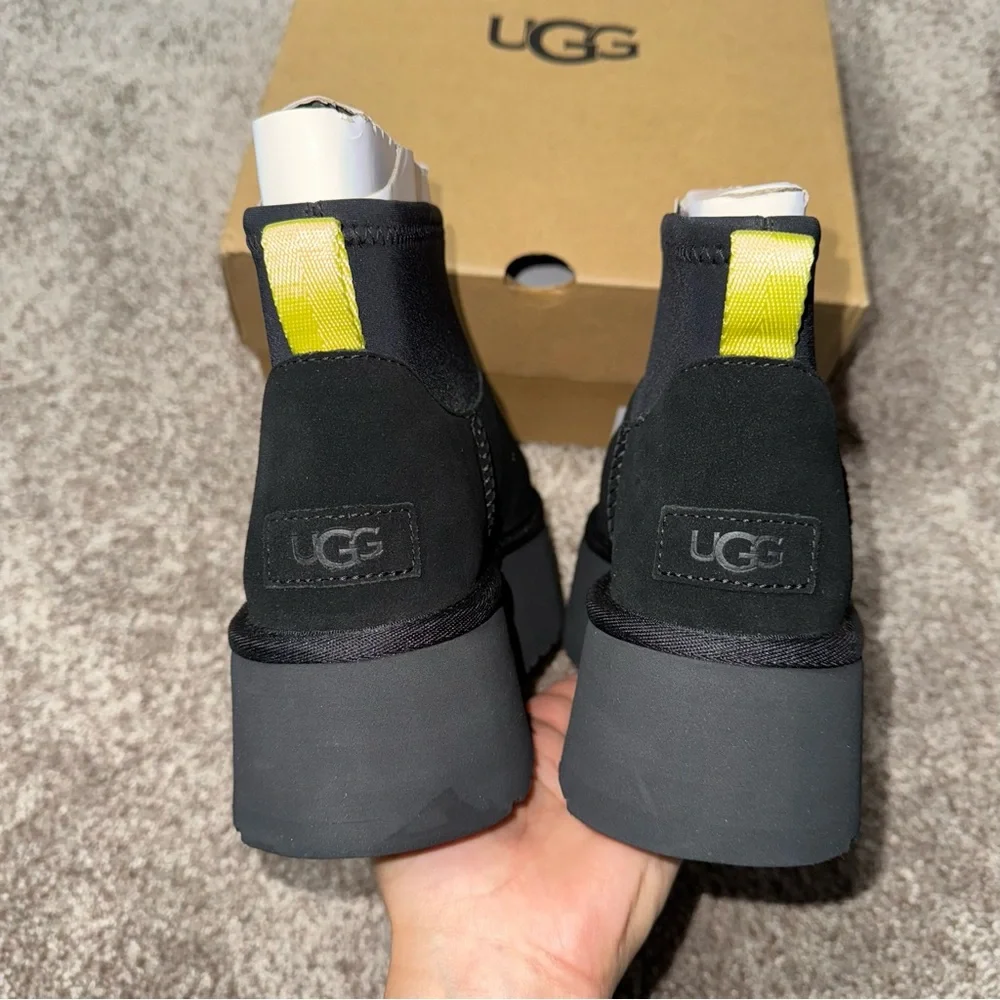 New Women’s UGG Classic Mini Dipper Cozy Ankle Boots Black Platform